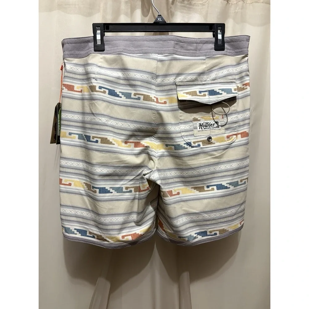 Faherty Bruja Board Shorts Temple Tracks Sand Size 34 NWT